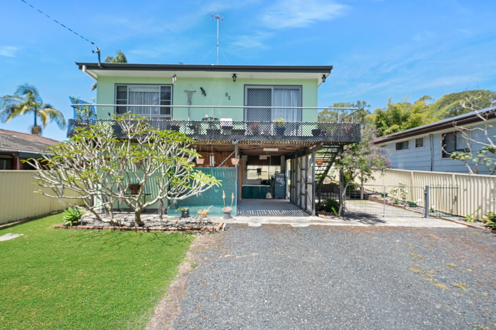 86 Albatross Road, Berkeley Vale NSW 2261, Image 0