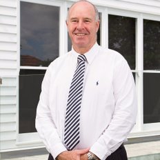 Simon Parer, Sales representative