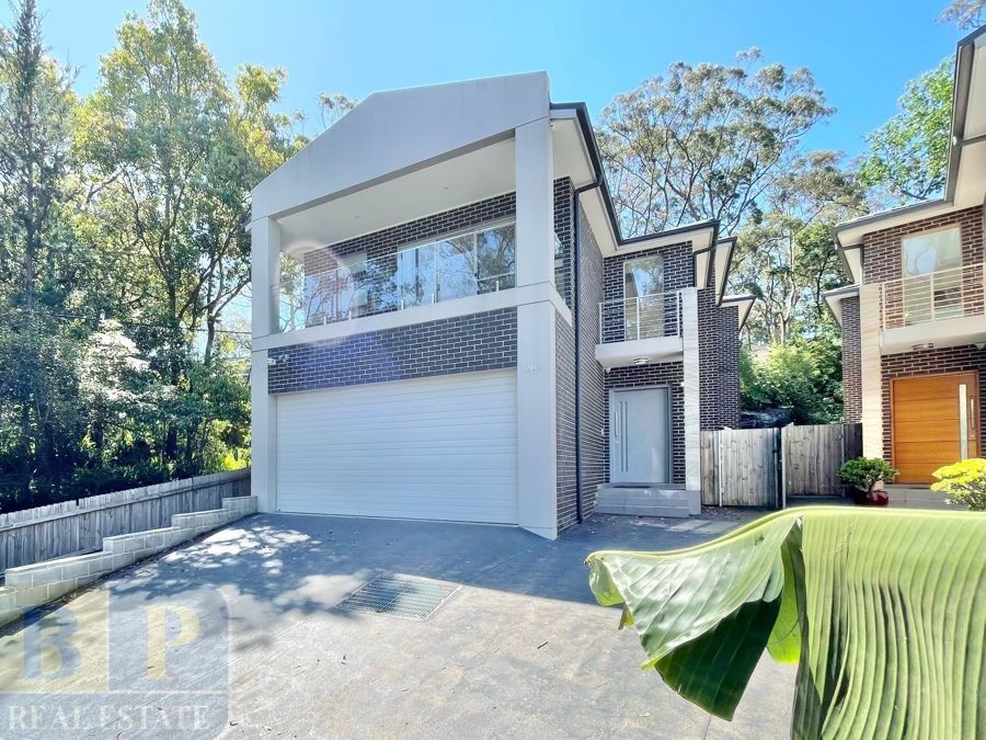6 bedrooms House in 26A Woodvale Ave NORTH EPPING NSW, 2121