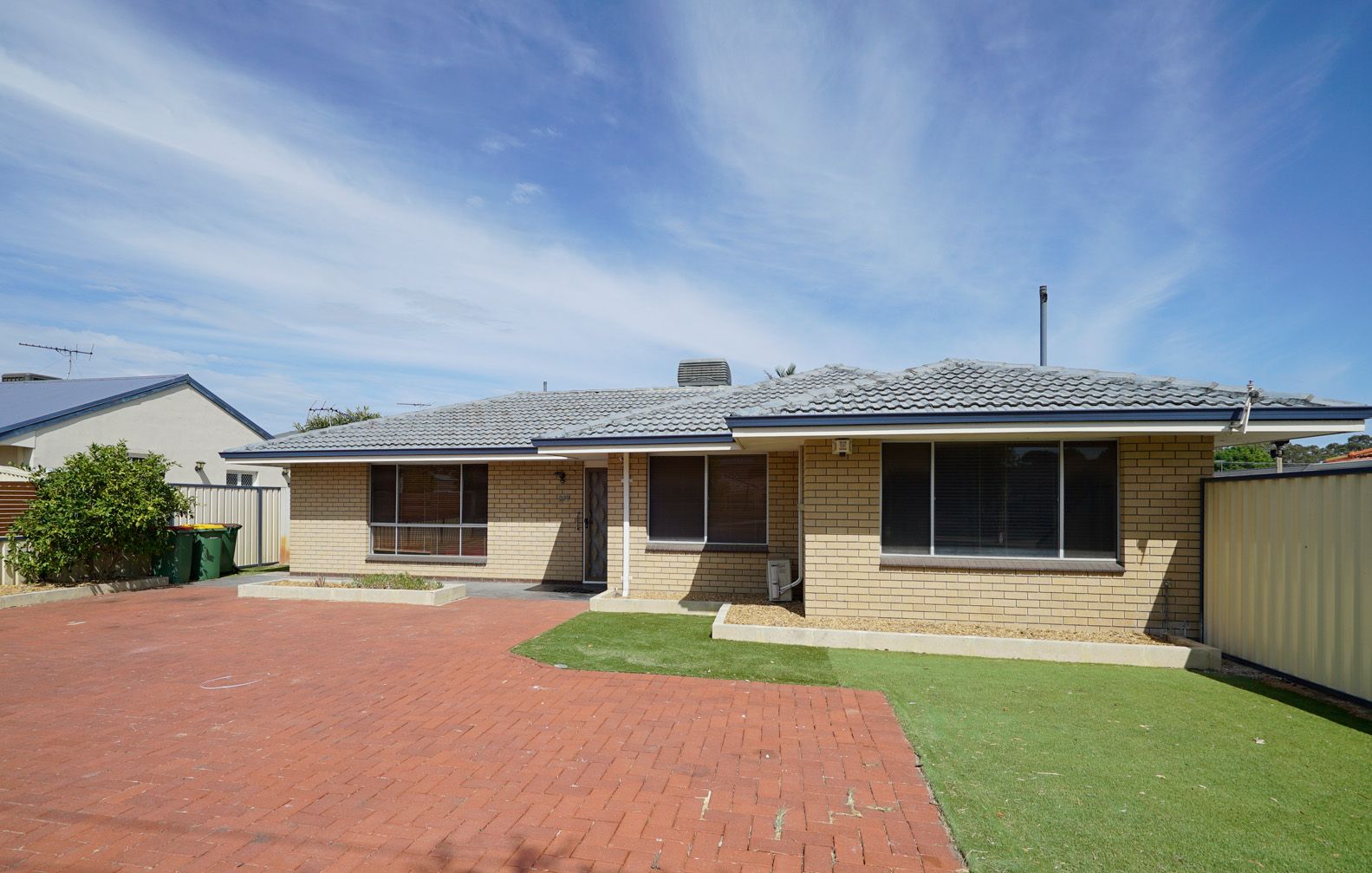 4 bedrooms House in 279 Beechboro Road North MORLEY WA, 6062