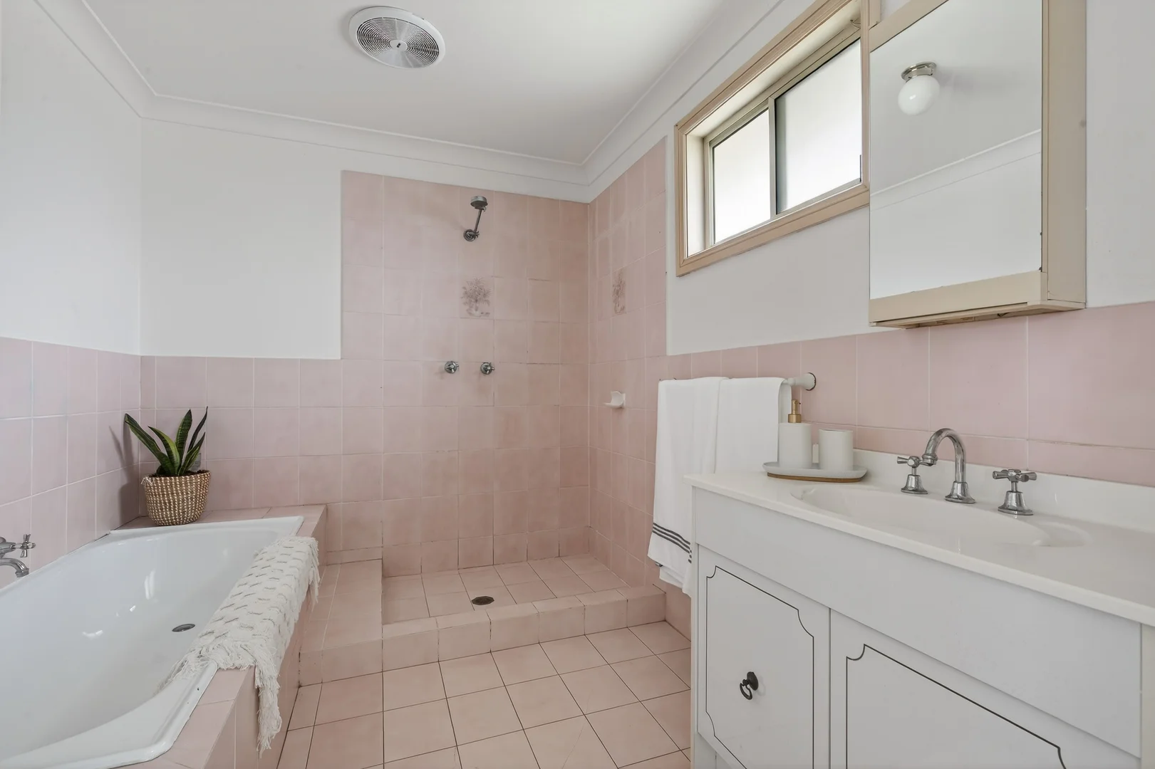 Additional image 12 of 14 Sherridon Crescent, Quakers Hill NSW 2763