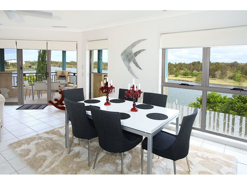 3057 Quay S Dr, CARRARA QLD 4211, Image 2