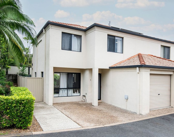 1/37-39 Harley Street, Labrador QLD 4215