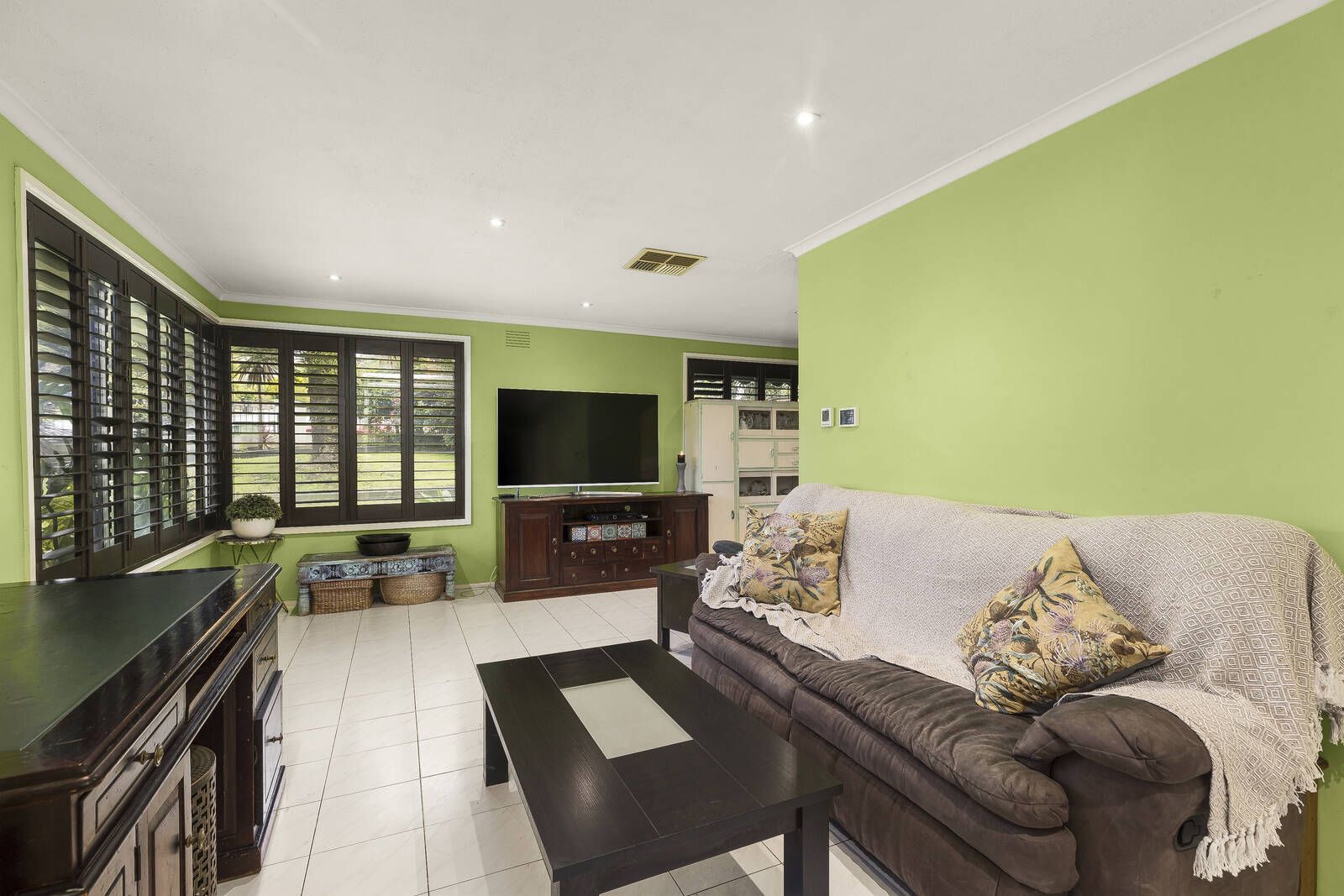 13 Sulby Place, Gladstone Park VIC 3043, Image 2