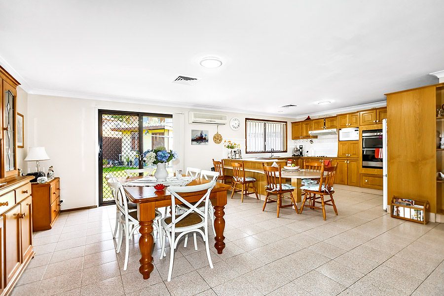 5 Bowtell Ave, St Johns Park NSW 2176, Image 1