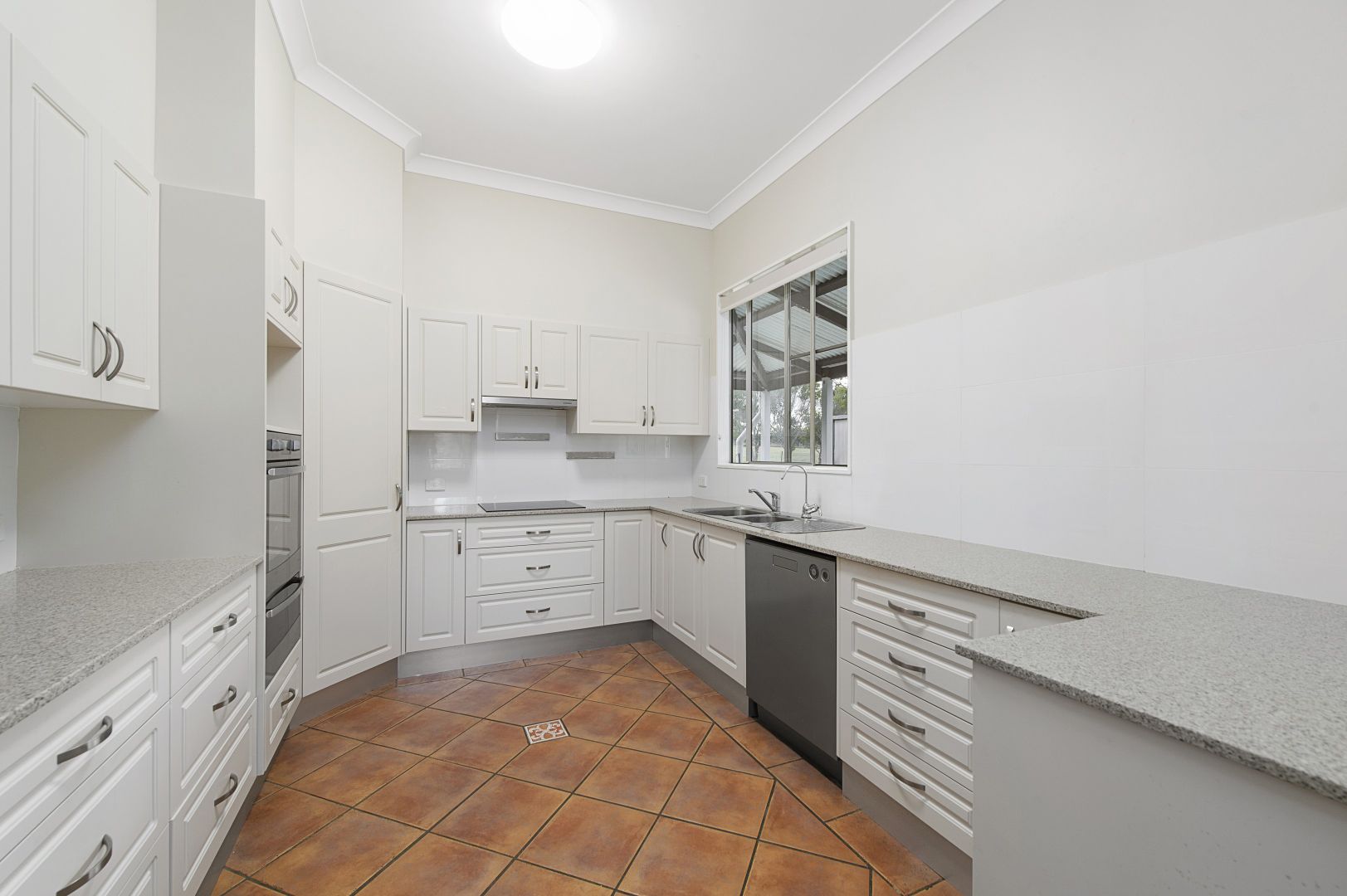 376 Armidale Road, Yarravel NSW 2440, Image 2