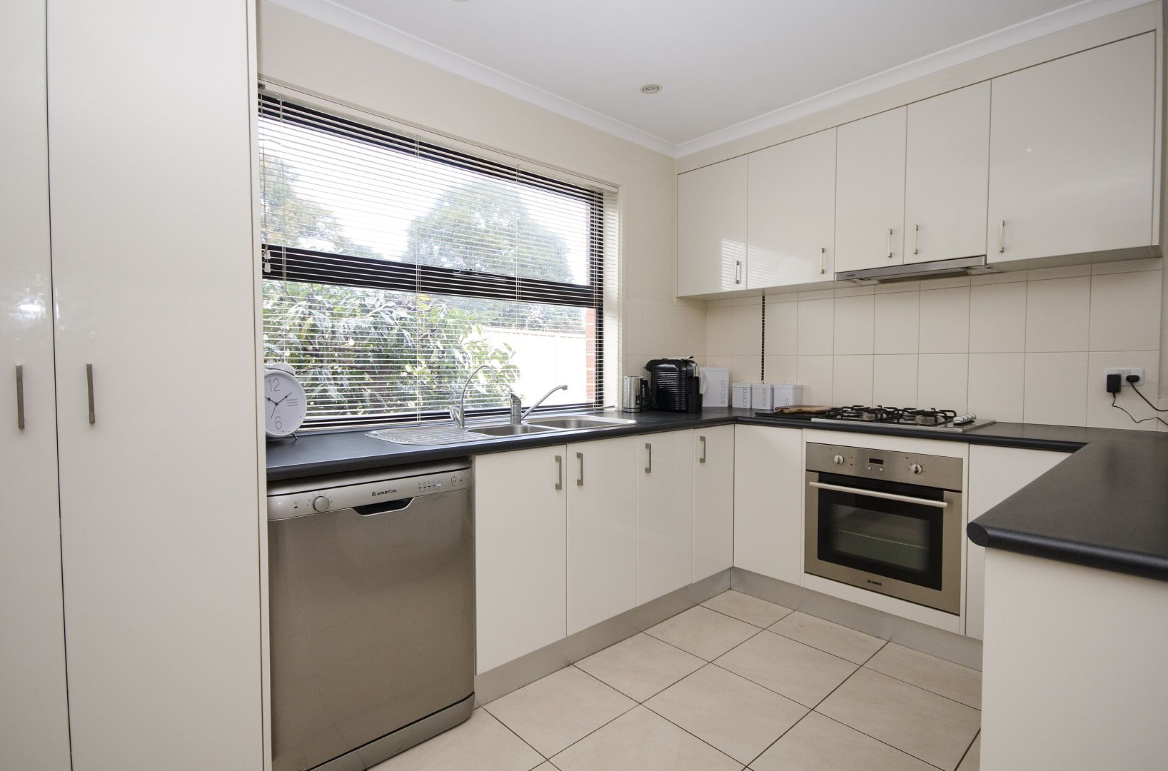 3/297 Beechworth Road, Wodonga VIC 3690, Image 2