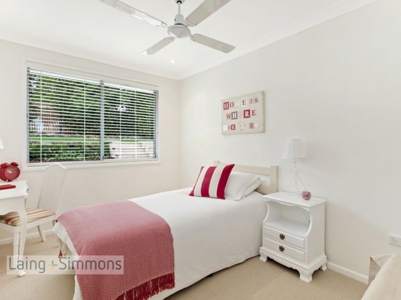 5 Waddell Crescent, Hornsby Heights NSW 2077, Image 2