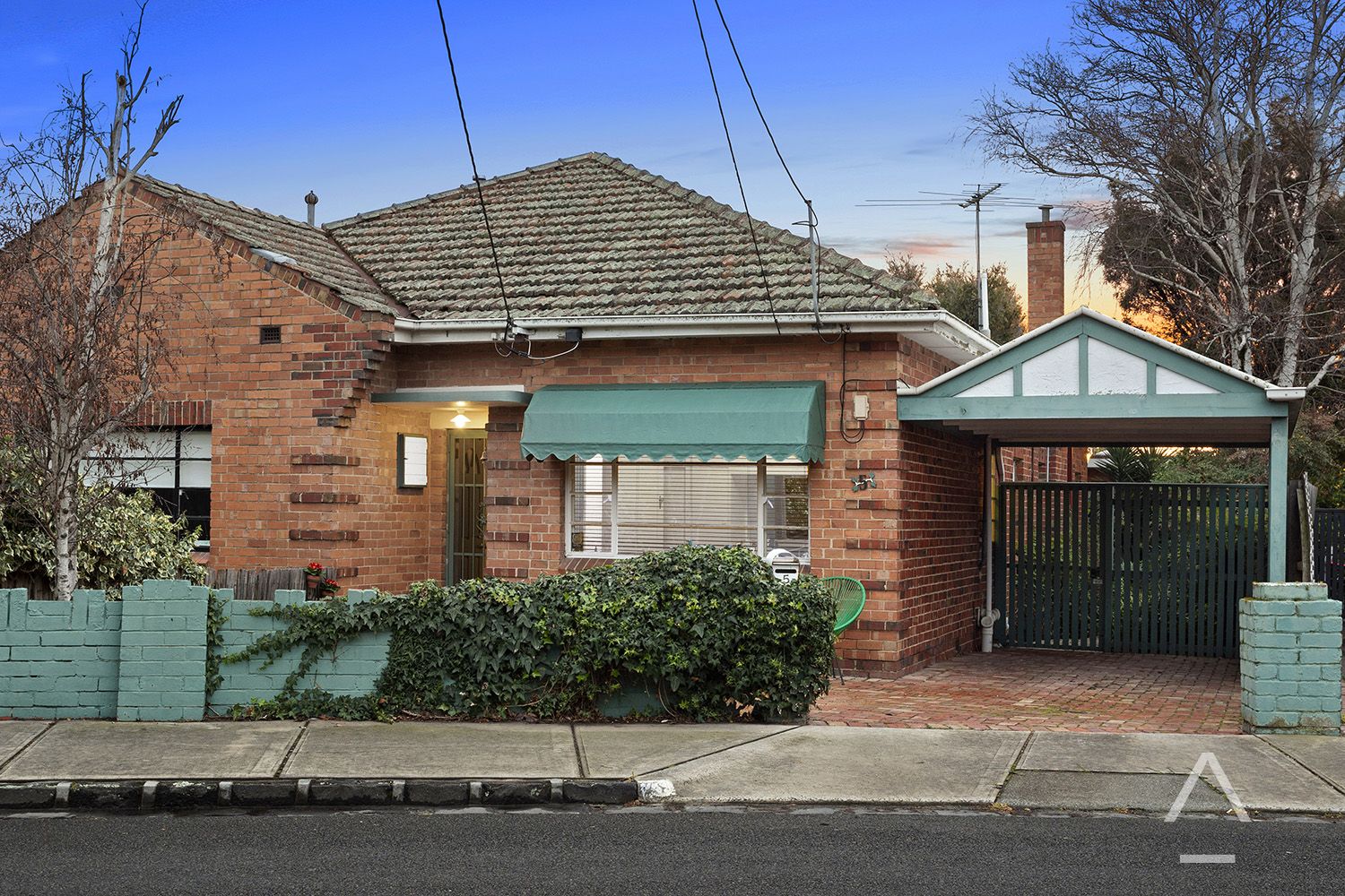 2 bedrooms Semi-Detached in 5 Narrawong Crescent CAULFIELD SOUTH VIC, 3162
