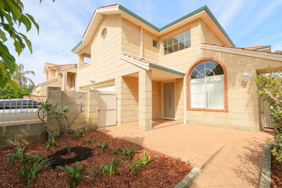 2/15 Renwick Street, South Perth WA 6151 House For Rent 790 Domain