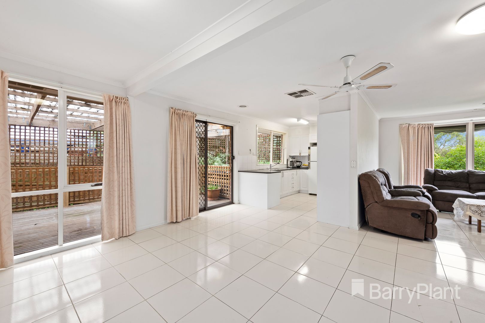 13 Melissa Court, Mooroolbark VIC 3138, Image 2