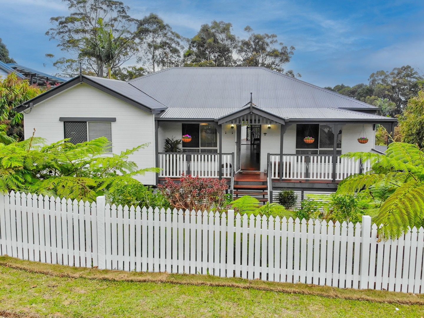 10 Saguaro Ct, Tamborine Mountain QLD 4272, Image 0