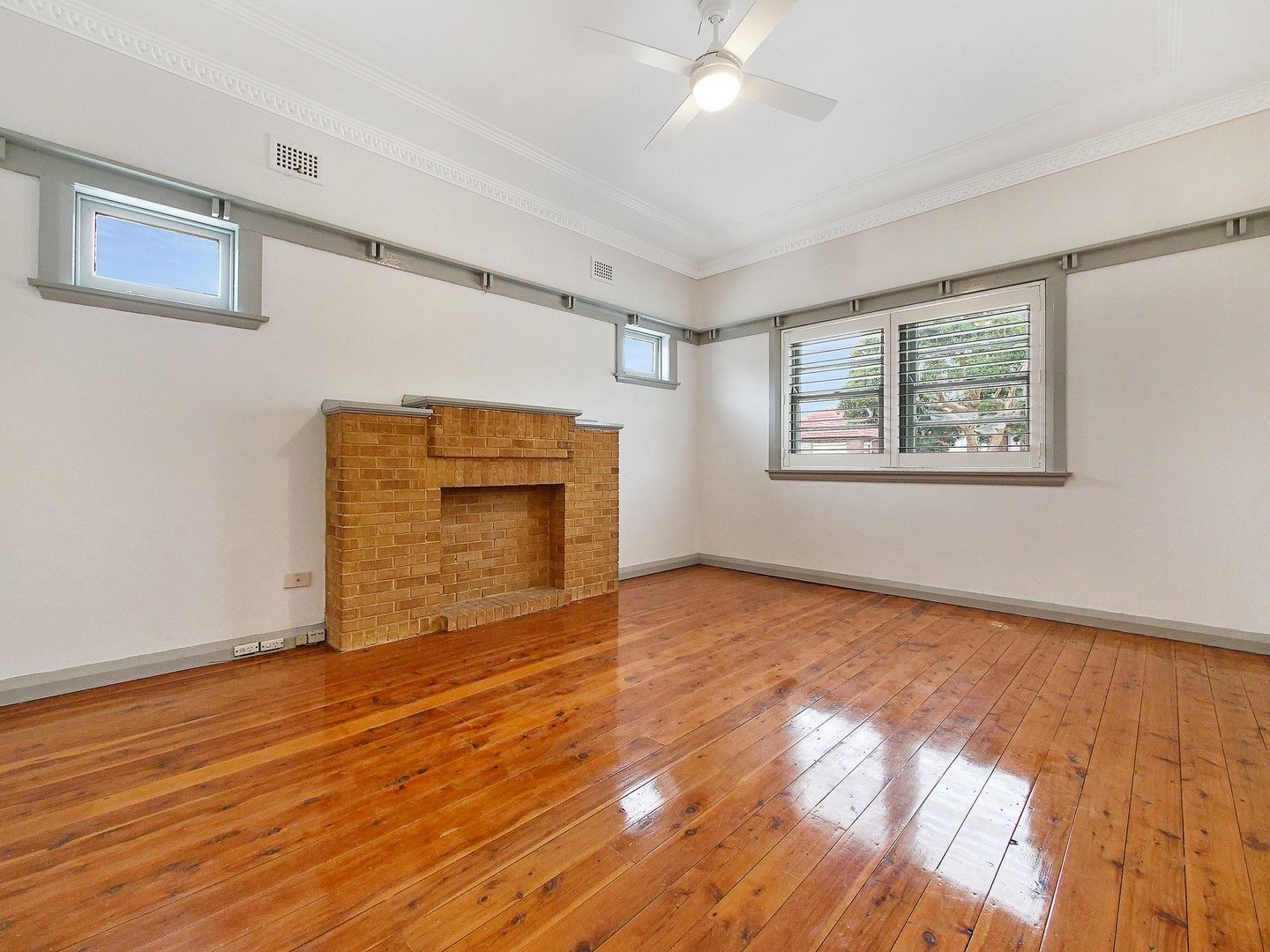 2 bedrooms House in 48 Glenwall Street KINGSGROVE NSW, 2208