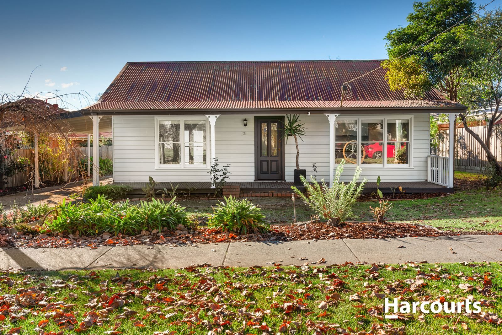 6 bedrooms House in 21 Peel Street BERWICK VIC, 3806