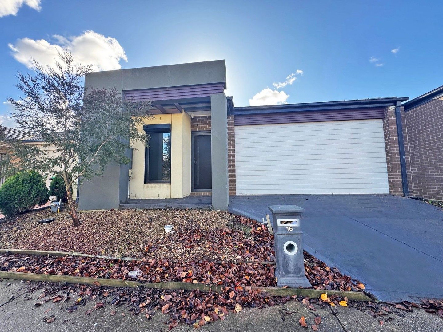 3 bedrooms House in 16 Wilde Street FRASER RISE VIC, 3336