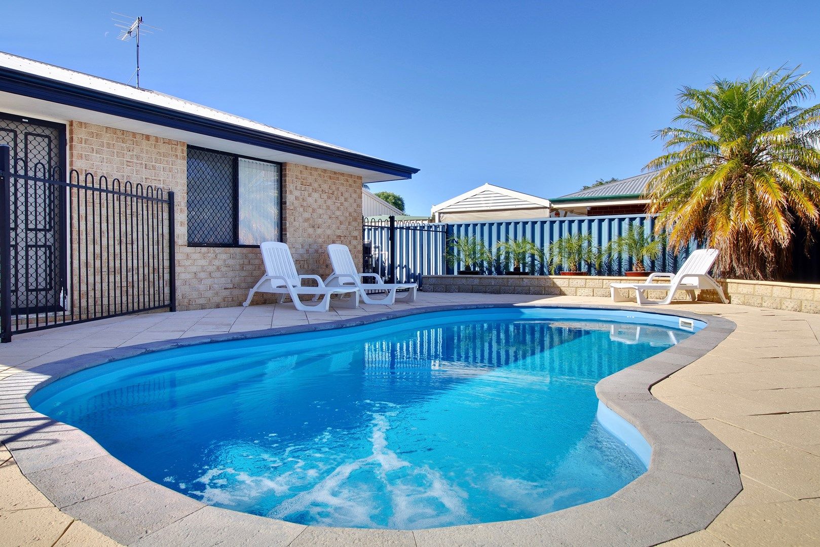 1 Lightfoot Place, Cooloongup WA 6168, Image 0