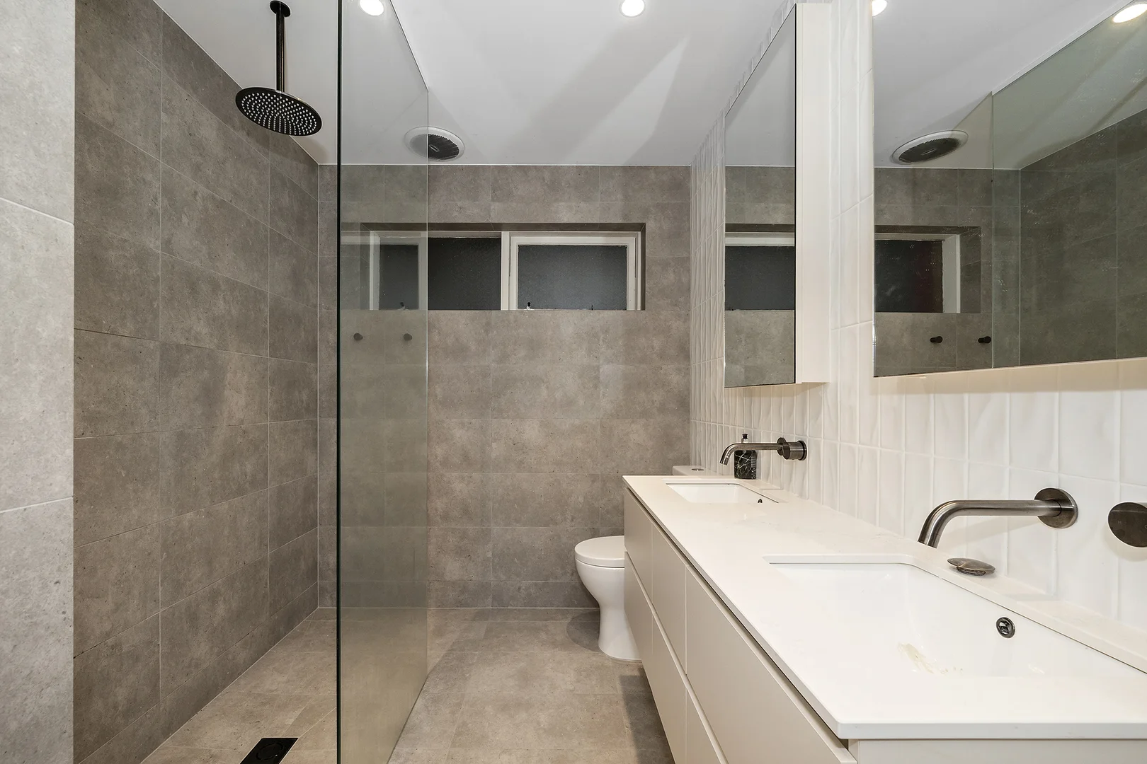 Additional image 5 of 3/45A Ormond Esplanade, Elwood VIC 3184