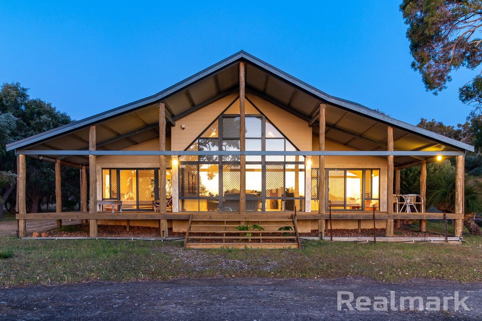 5 bedrooms House in 218 Sheoak Drive YALLINGUP WA, 6282