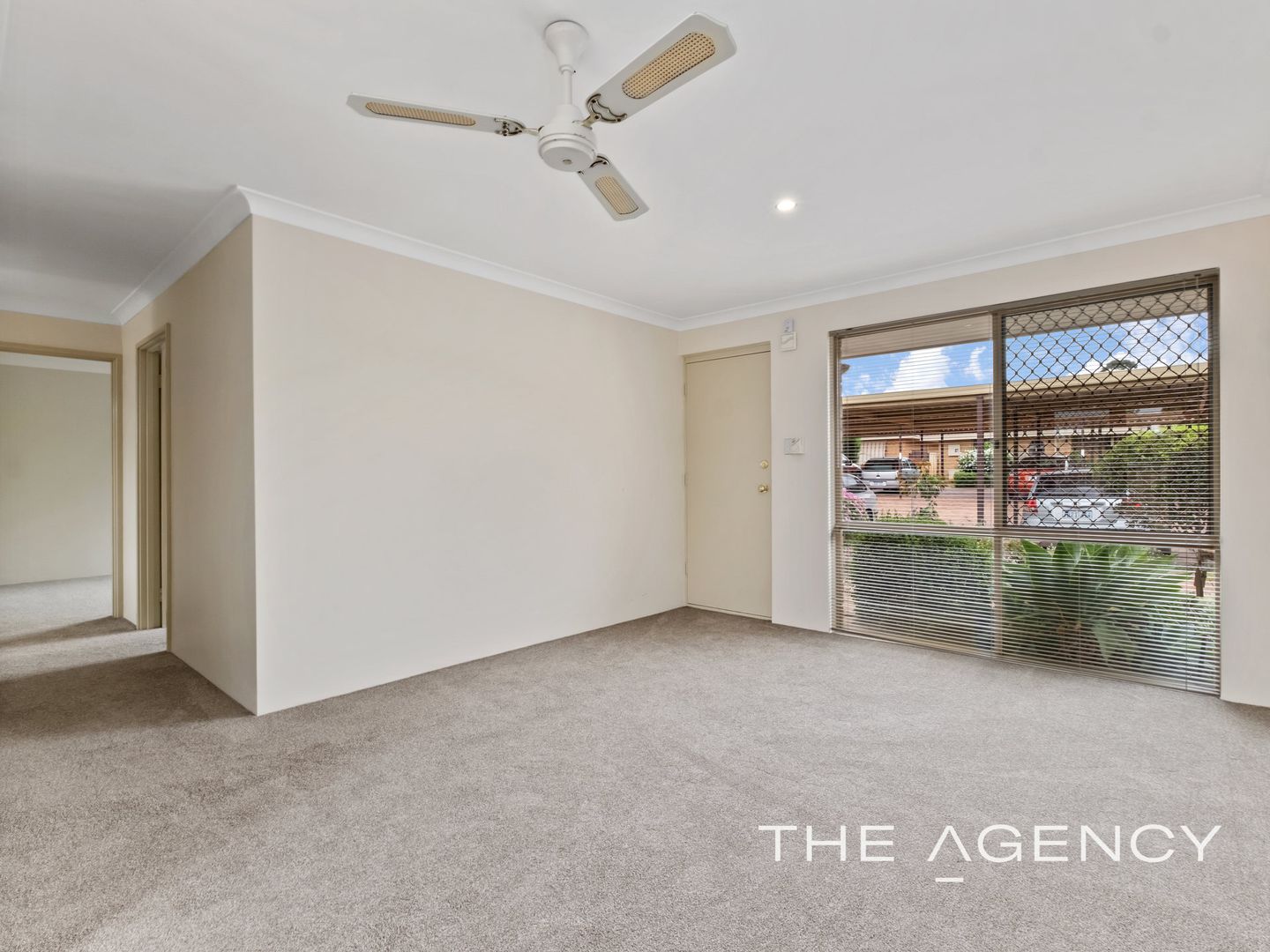 32/15 Mereworth Way, Marangaroo WA 6064, Image 2