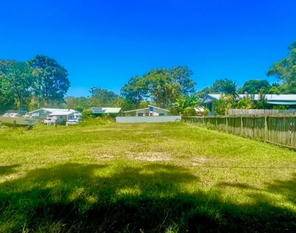 8 Kevin Street, Macleay Island QLD 4184