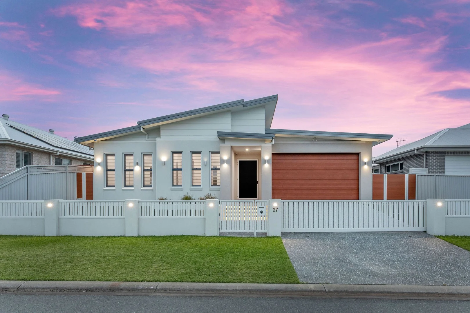 27 Shores Crescent, Diamond Beach NSW 2430