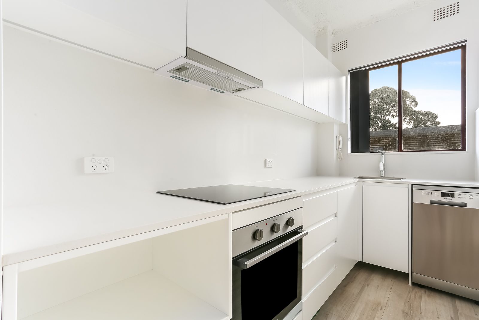 12/25-27 Robertson Street, Kogarah NSW 2217, Image 2