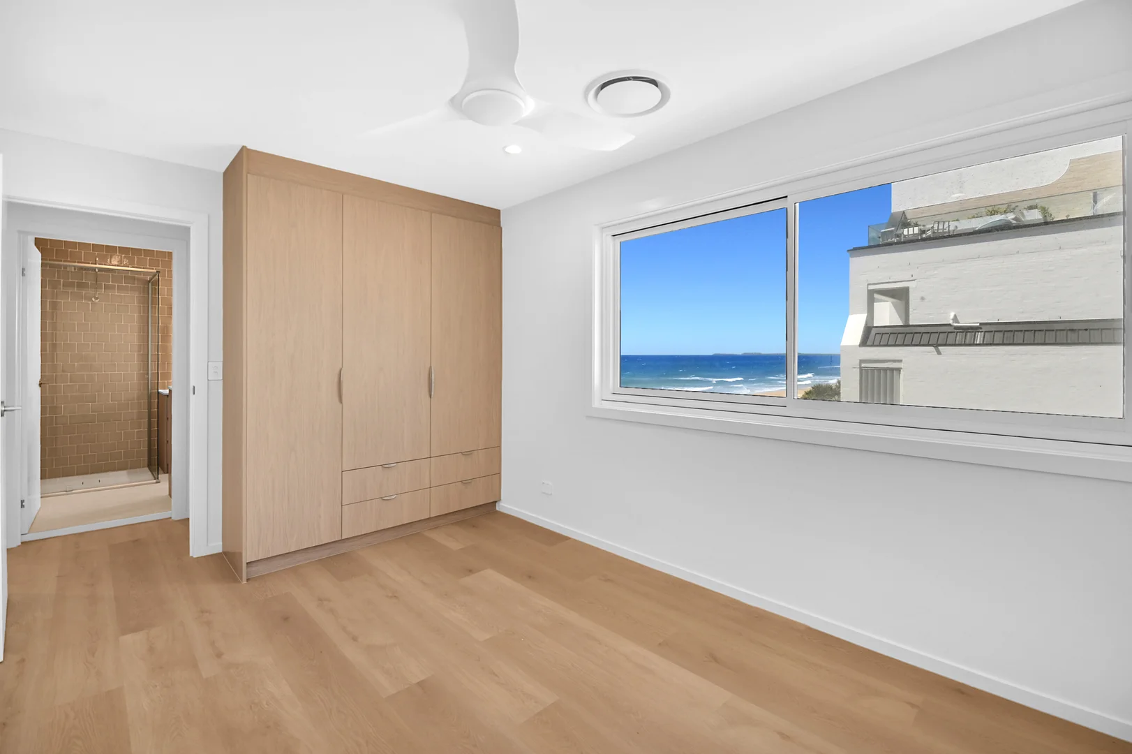 Additional image 7 of 4/2 Surf Street, Mermaid Beach QLD 4218