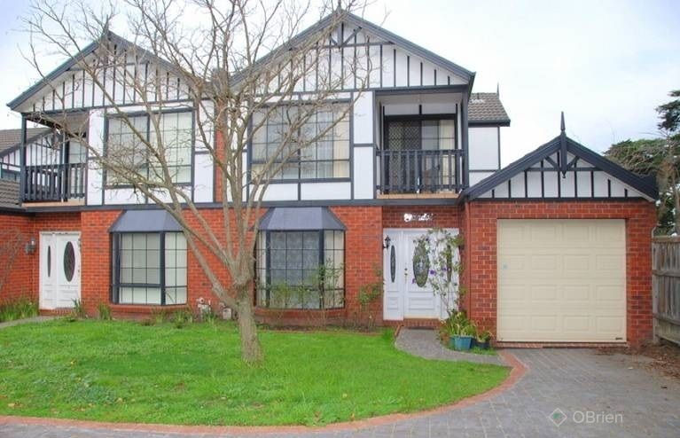 3 bedrooms Townhouse in 7/40-44 Warrawong Drive BERWICK VIC, 3806