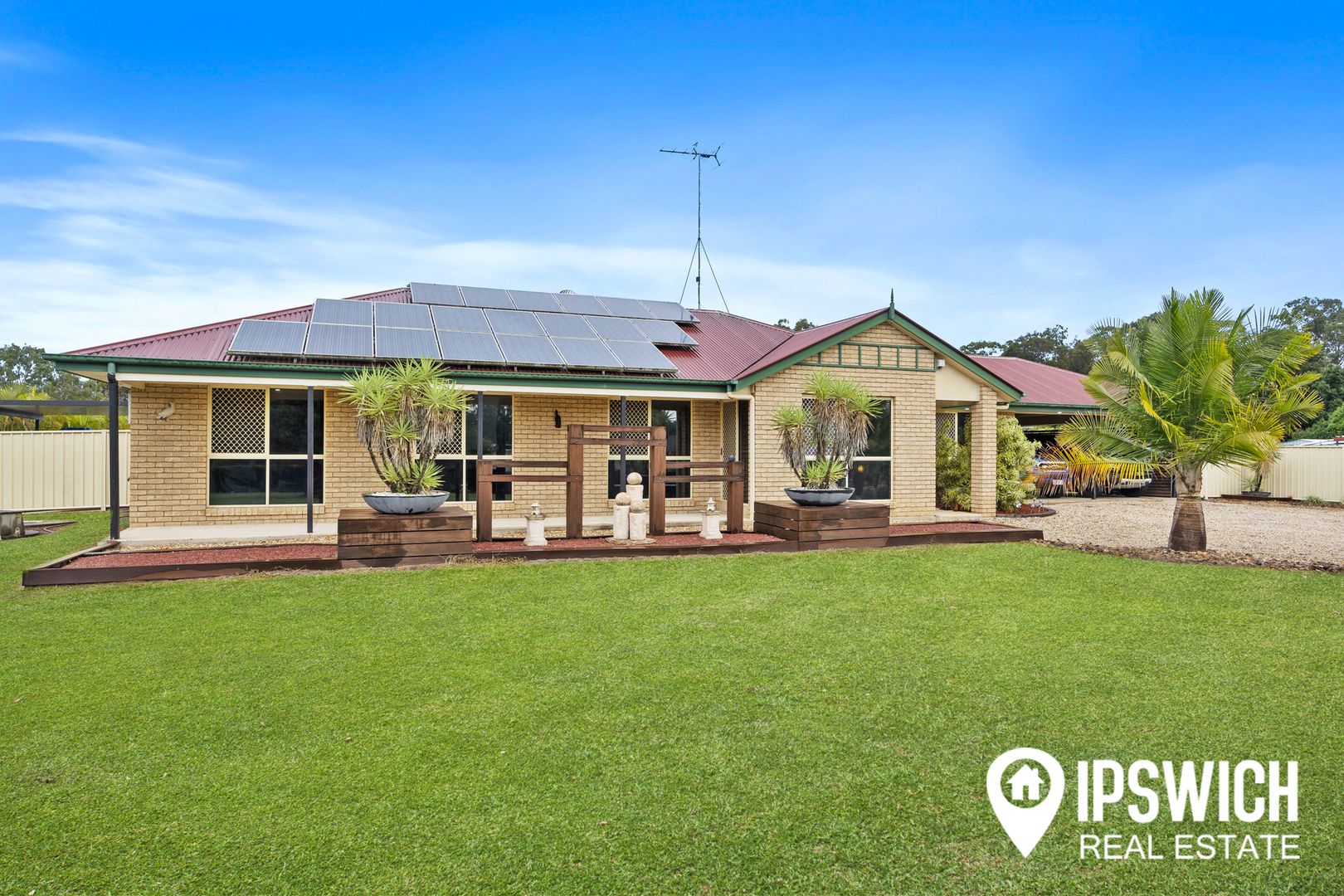 126 ROSE AVENUE, Minden QLD 4311, Image 1