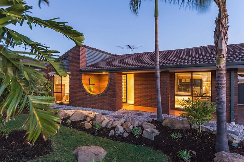 17 Milverton Avenue, Karrinyu Property History & Address Research