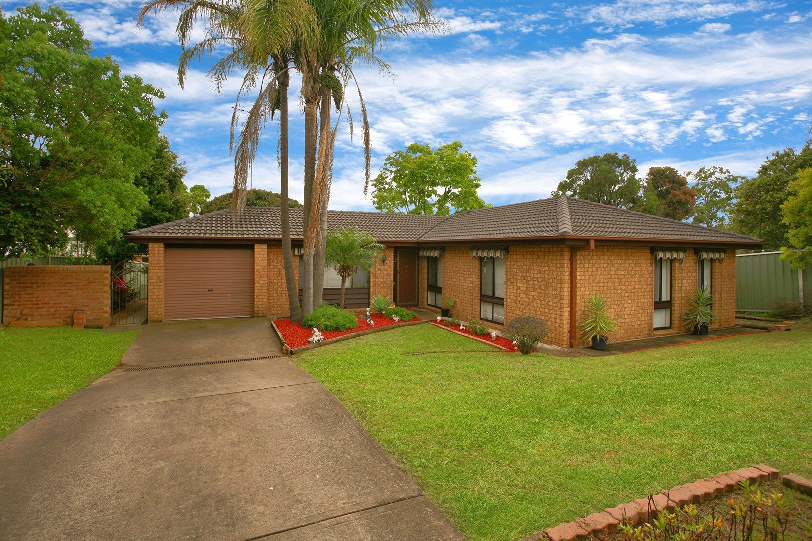 25 Clarence Road, St Clair NSW 2759, Image 0