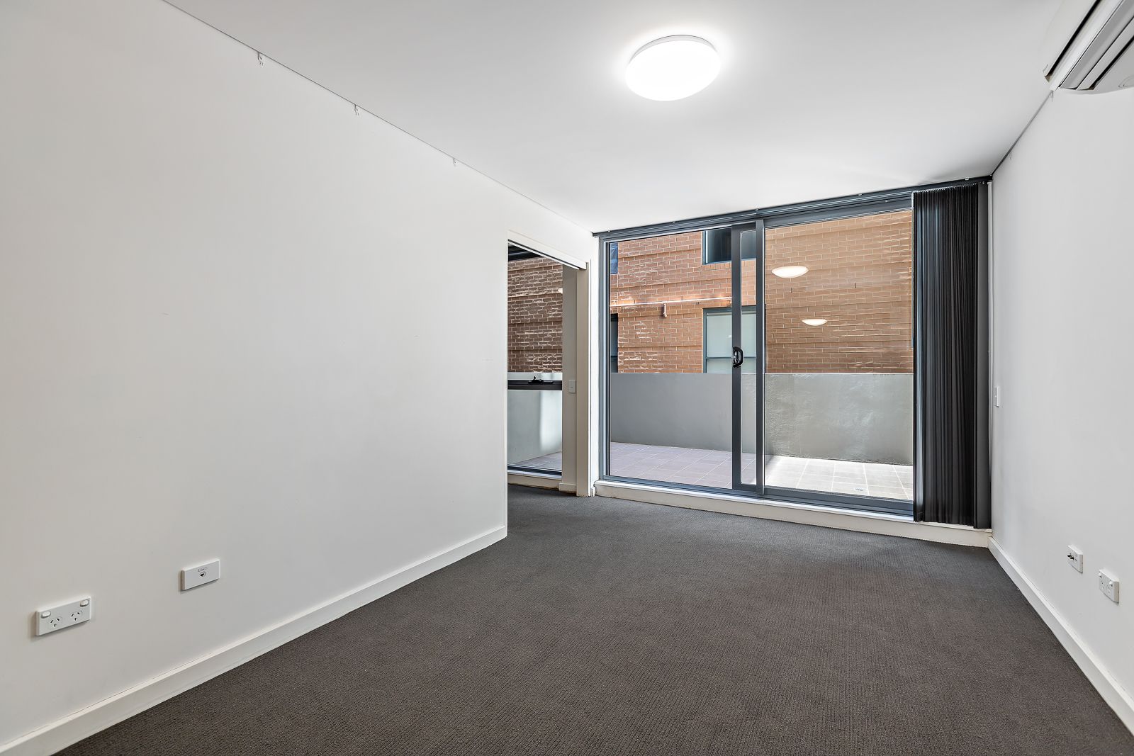 415/111 Scott Street, Newcastle NSW 2300, Image 2