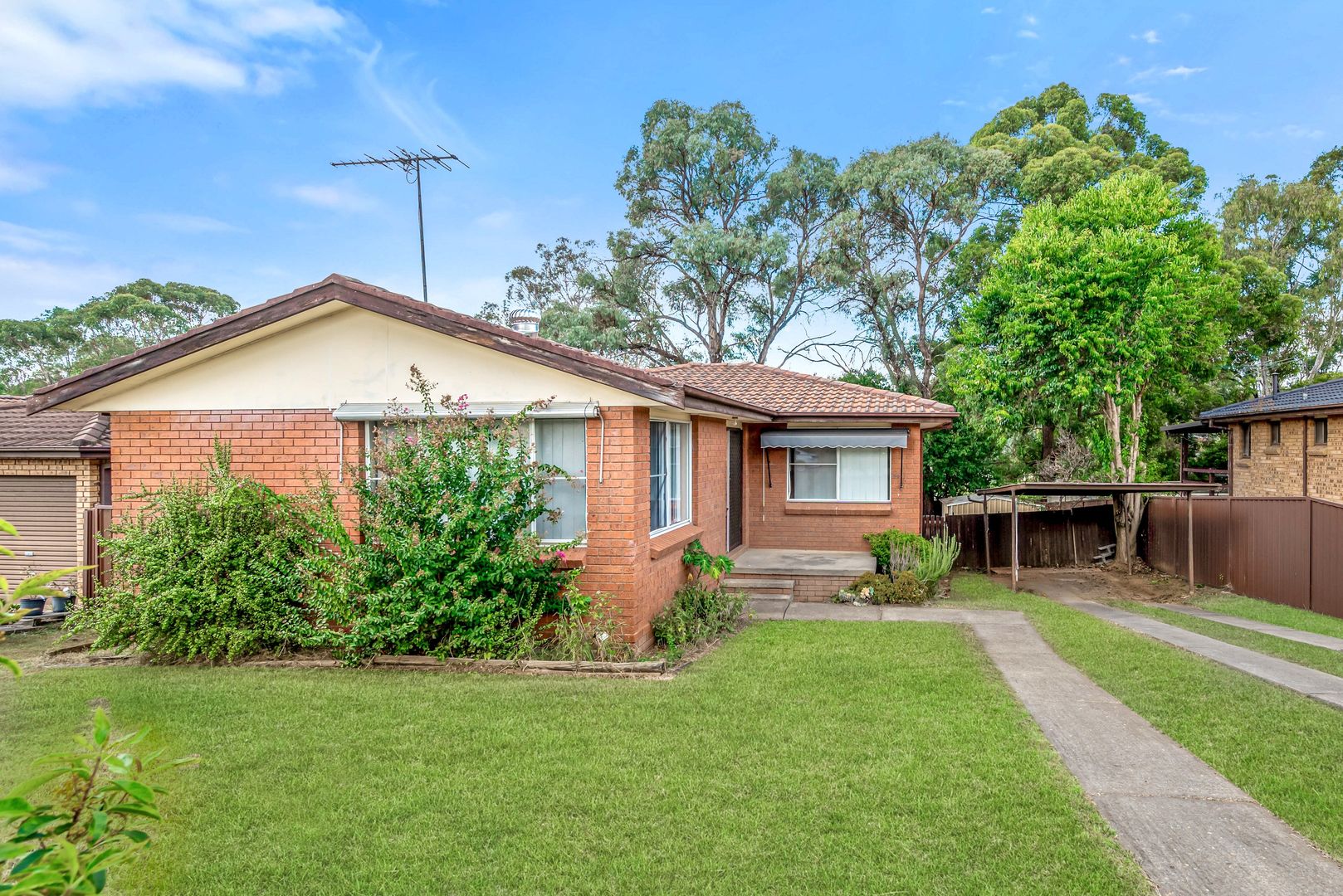 51 Lillyvicks Crescent, Ambarvale NSW 2560, Image 1
