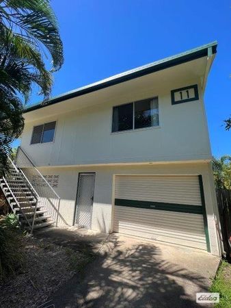 4 bedrooms House in Malbon Road KIRWAN QLD, 4817