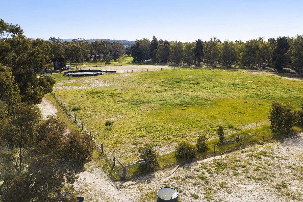 5 bedrooms Rural in 263 Refractory Road BAKERS HILL WA, 6562