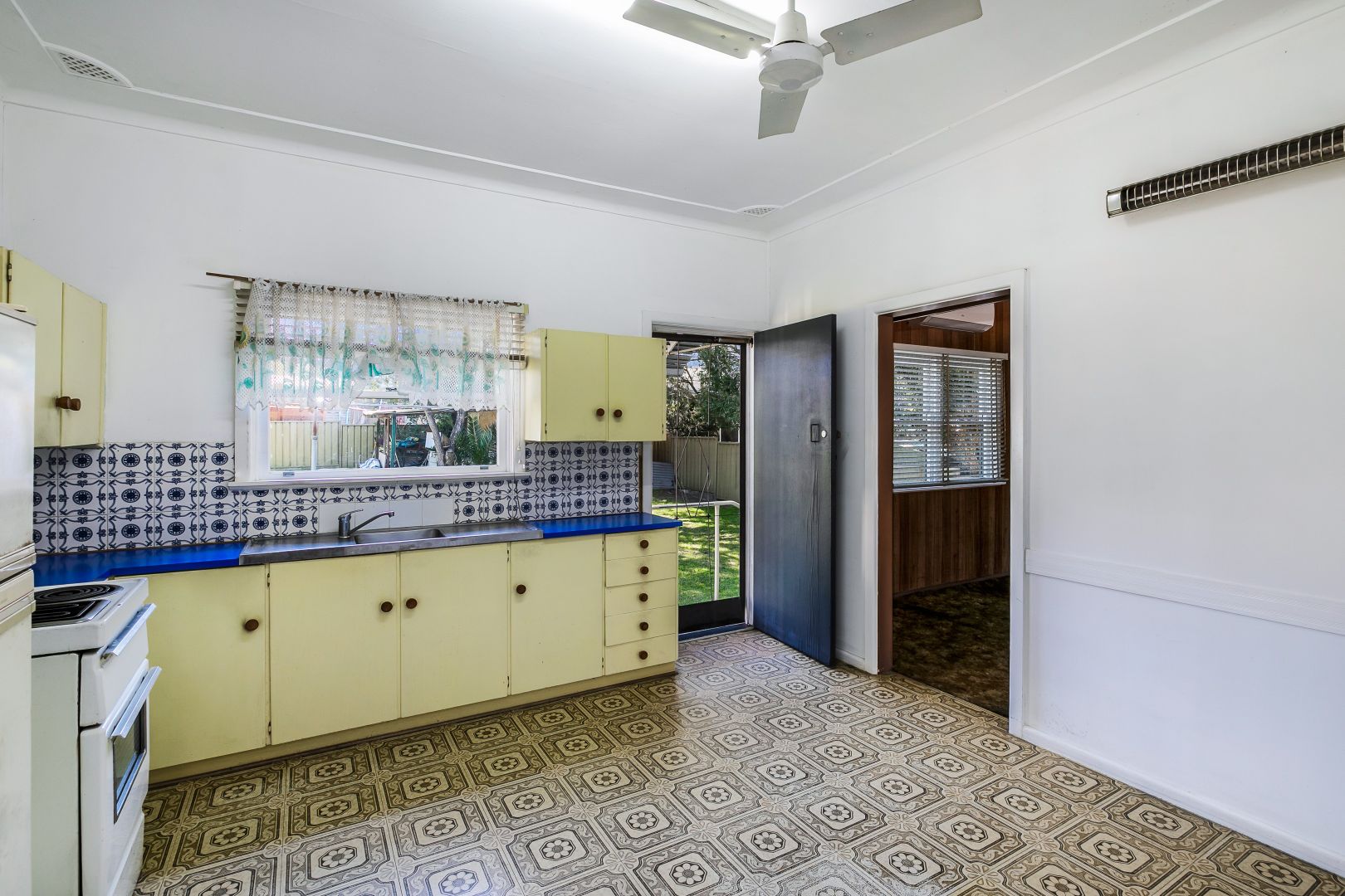 1A Gannons Road, Caringbah NSW 2229, Image 2