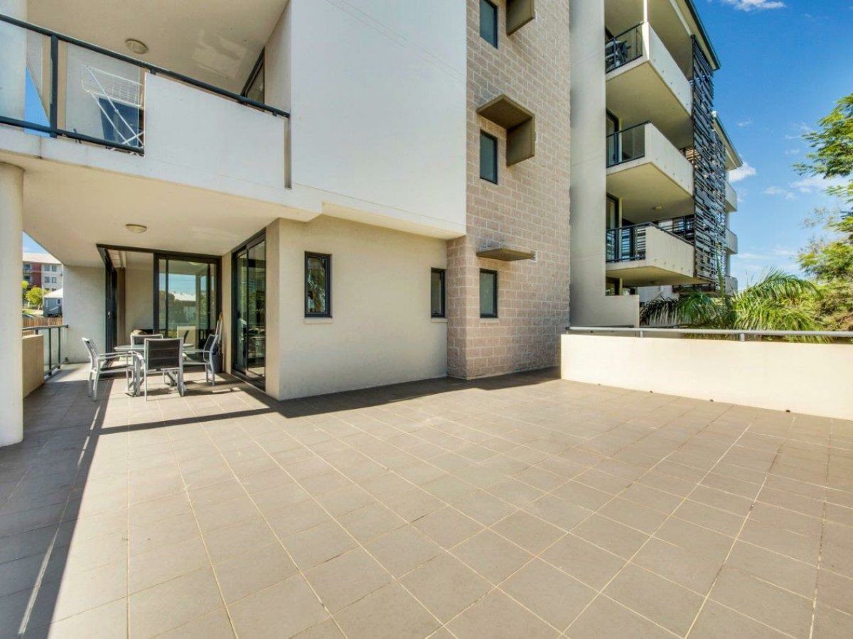 212/75 Central Lane, Gladstone Central QLD 4680, Image 1