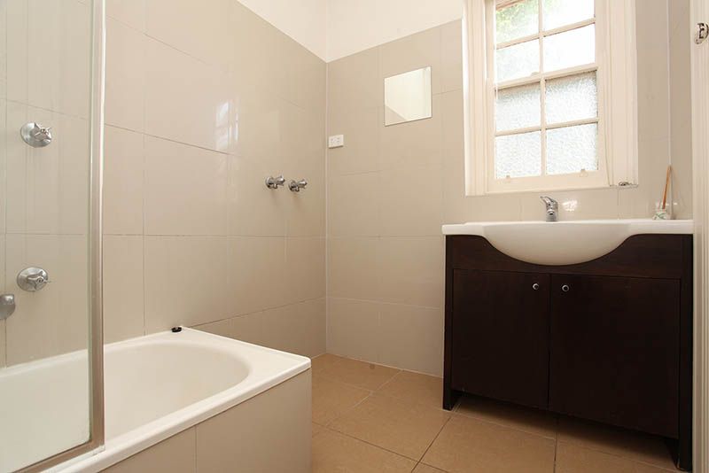 2 bedrooms Apartment / Unit / Flat in 6/250 Riversdale Road HAWTHORN VIC, 3122