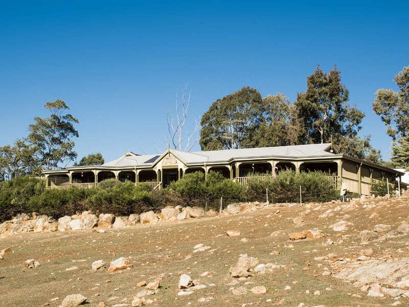 10 Marsh Court, Jarrahdale WA 6124 House for Sale 899,000