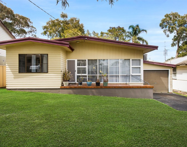 5 Seventh Avenue, Toukley NSW 2263