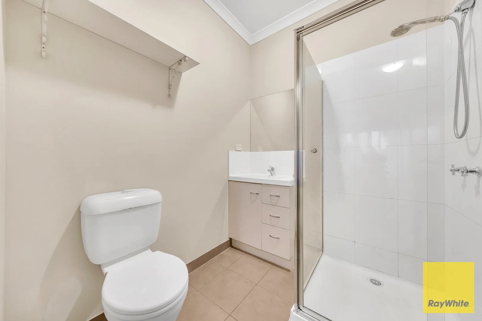 Additional image 13 of 2/40 Bridlepath Drive, Truganina VIC 3029