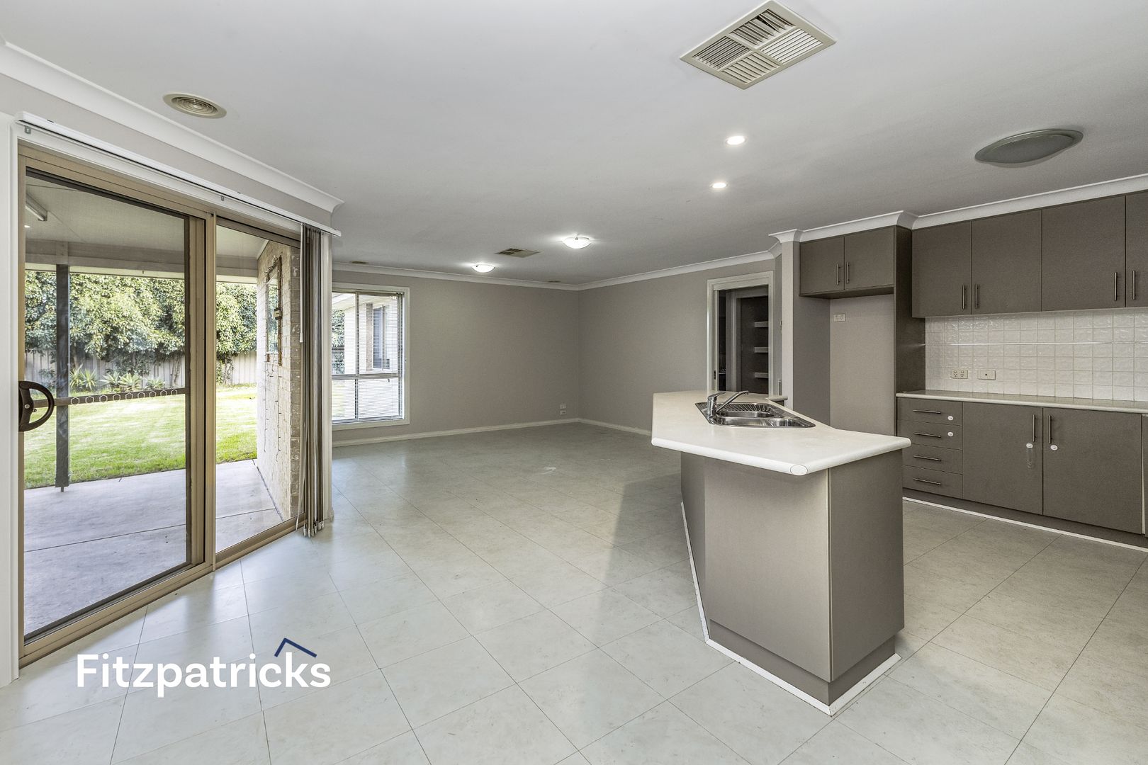 39 Barrima Drive, Glenfield Park NSW 2650, Image 1