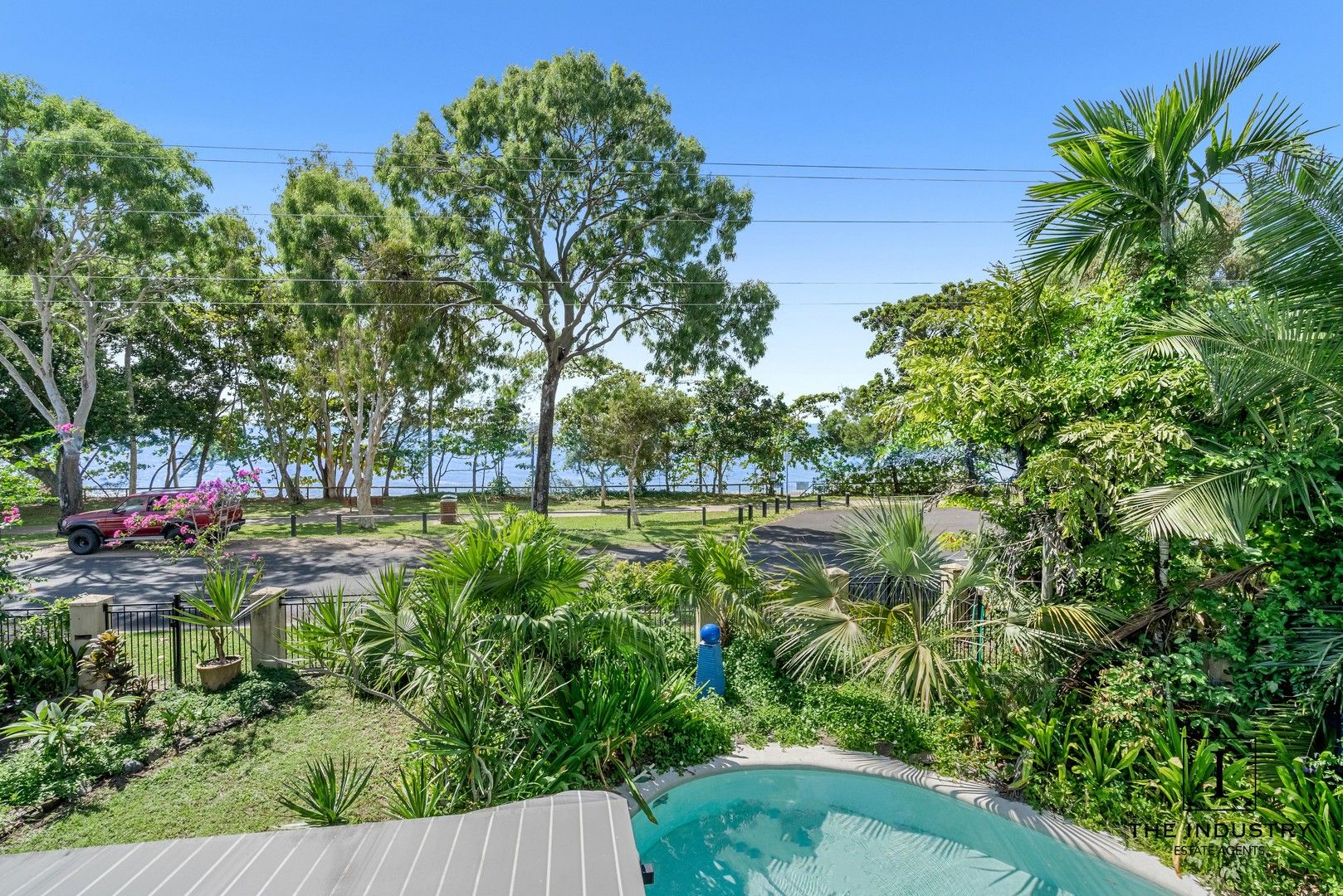 29-31 Casuarina Street, Holloways Beach QLD 4878, Image 2