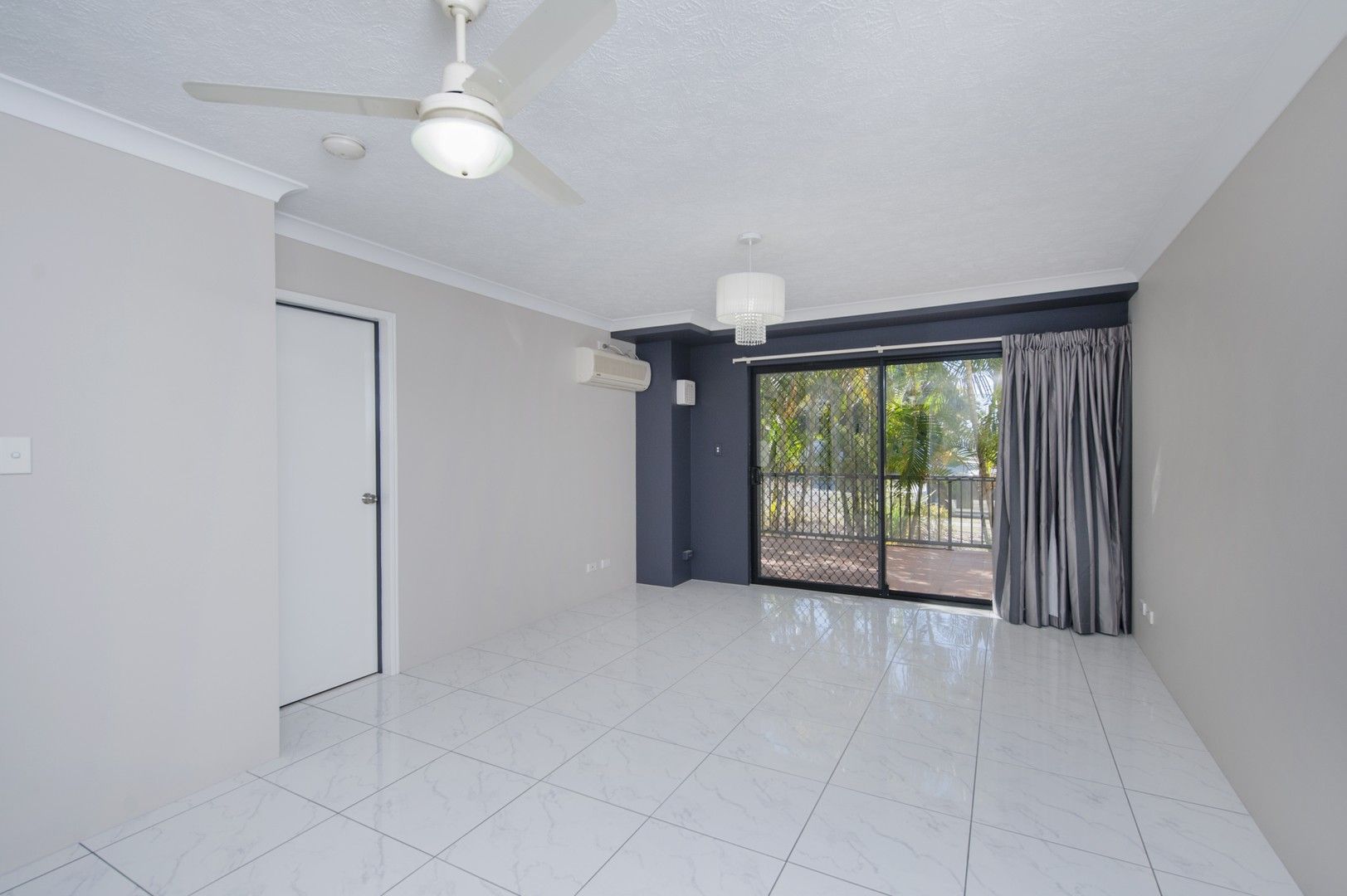 2/2 Johnston Street, Southport QLD 4215, Image 0