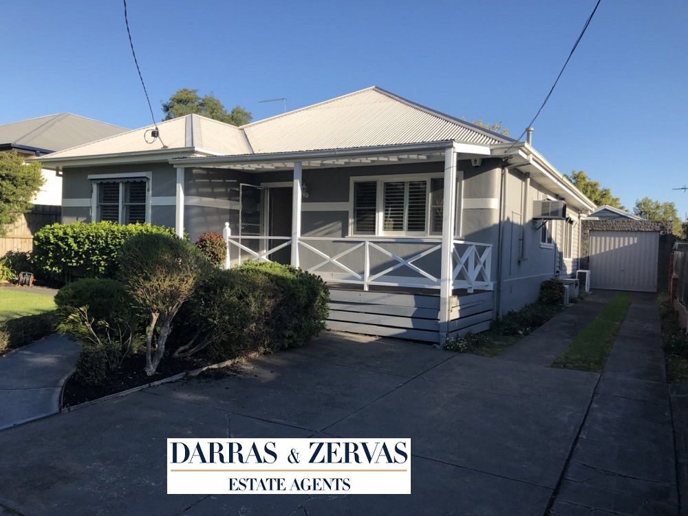 4 bedrooms House in 10 Craig Street BLACKBURN SOUTH VIC, 3130