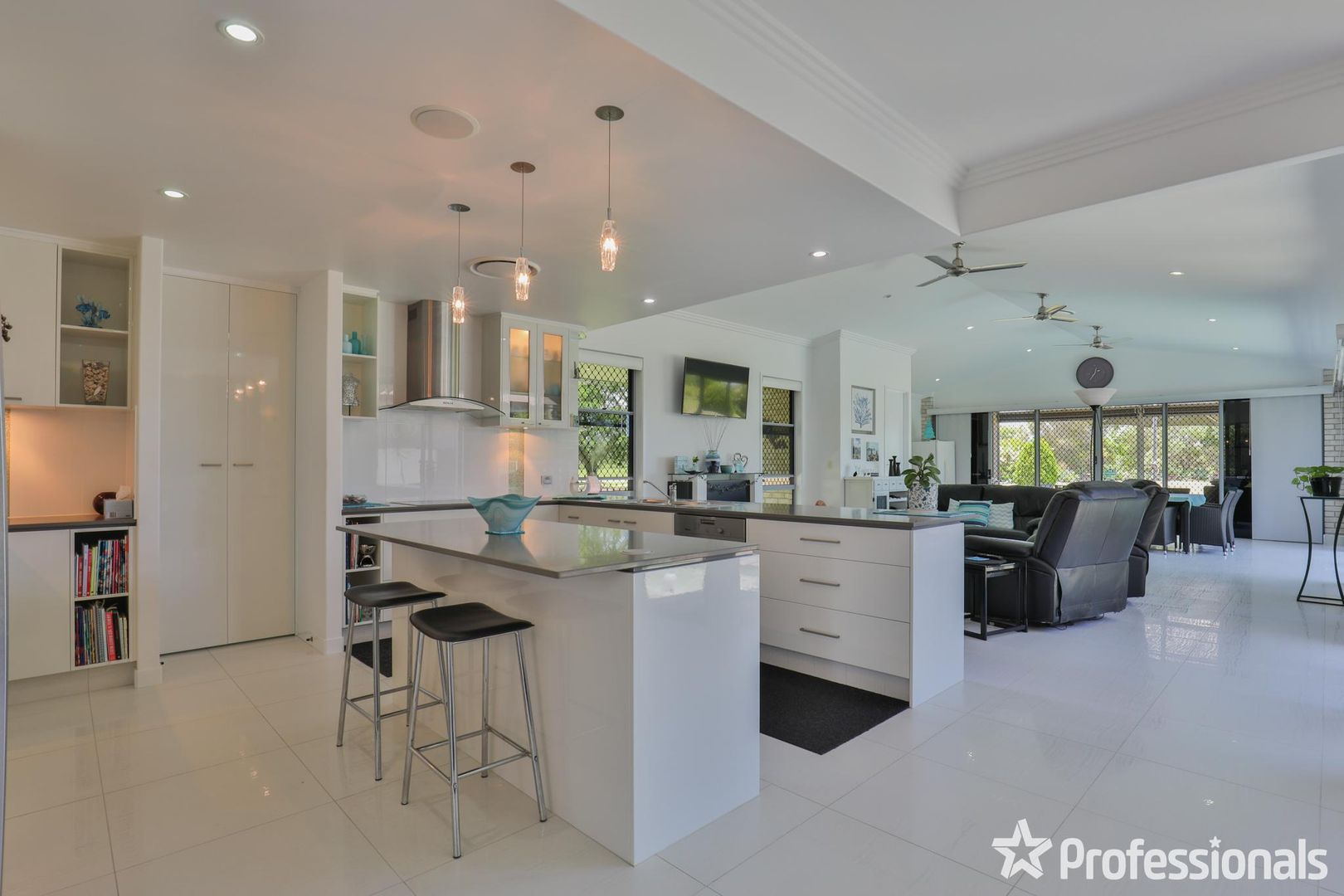 30 Reid Crescent, Innes Park QLD 4670, Image 2