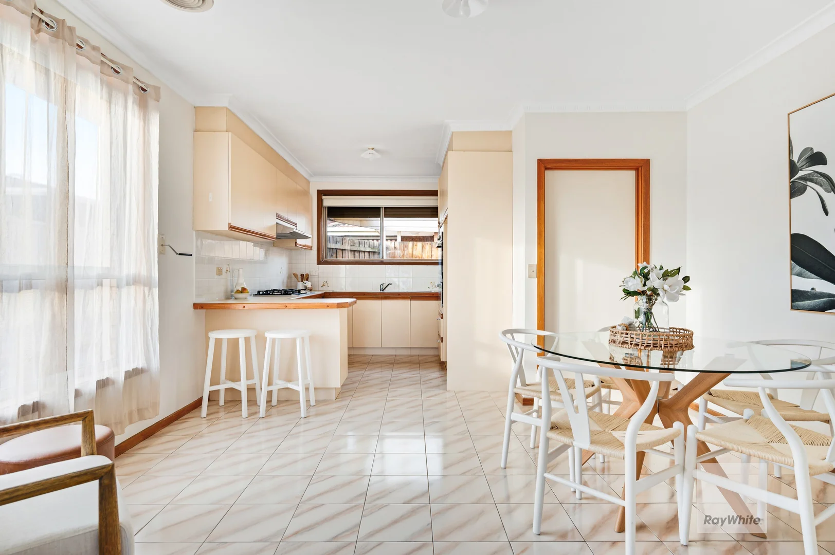 Additional image 5 of 1/98 Lenoak Street, Gladstone Park VIC 3043