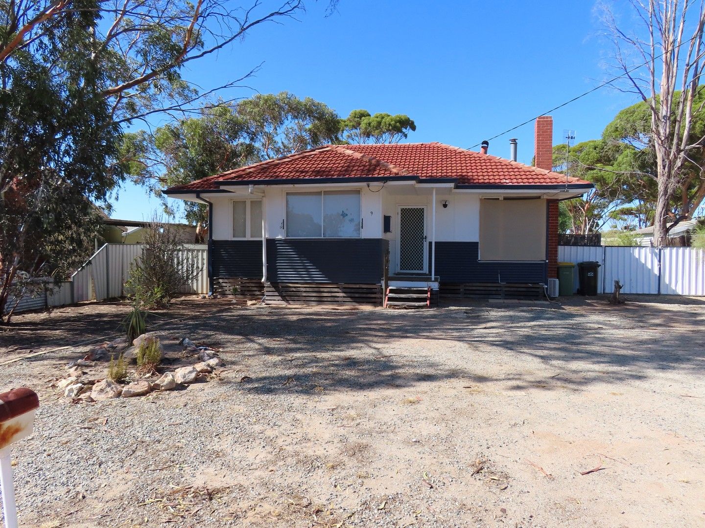 9 Lefroy Street,, Merredin WA 6415, Image 0