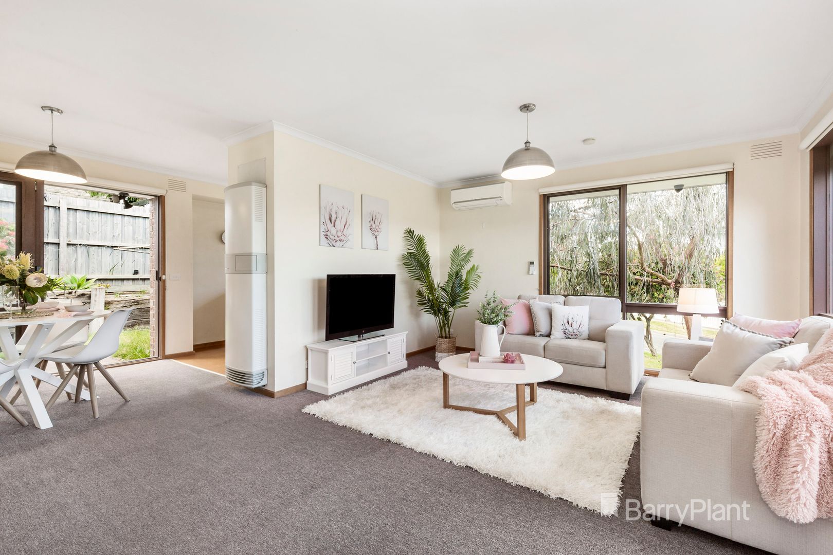 1/2 Laburnum Street, Parkdale VIC 3195, Image 2