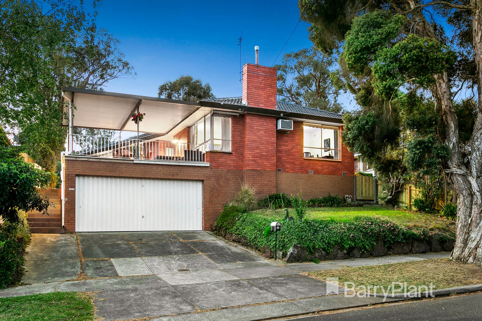 35 Gloucester Drive, Heidelberg VIC 3084